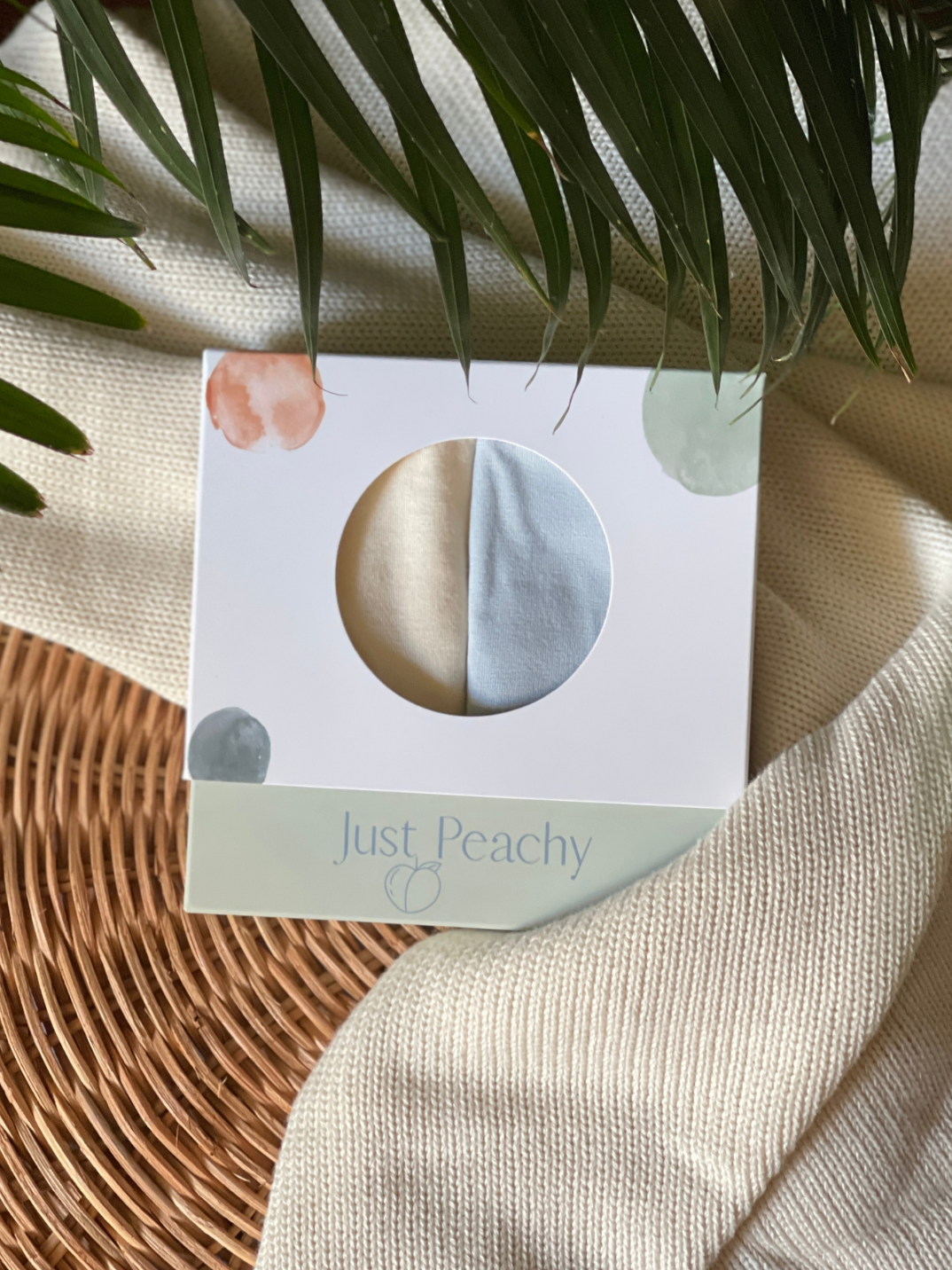 These tank tops are super soft and gentle on your little ones' skin. Designed with a loose, unisex fit for play, movement and a comfy night's rest. Wear the breathable layer under garments for day or snooze in the ultimate comfort. Made with eco modal fabric. This set comes with: 1x blue tank top and 1x cream tank top.