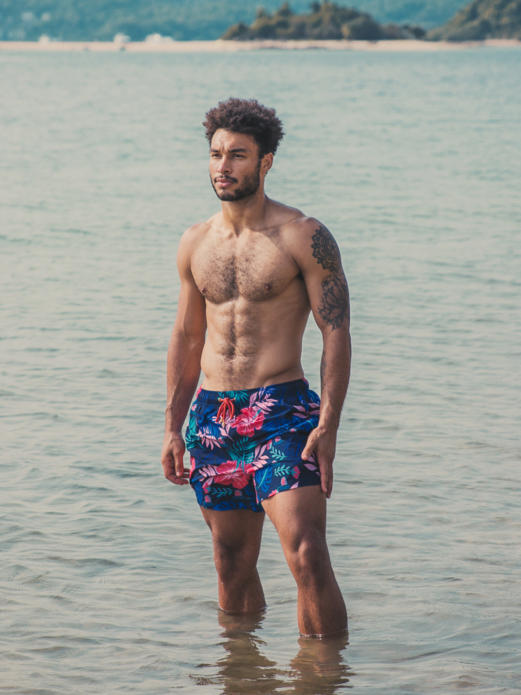 Tropical 2025 board shorts