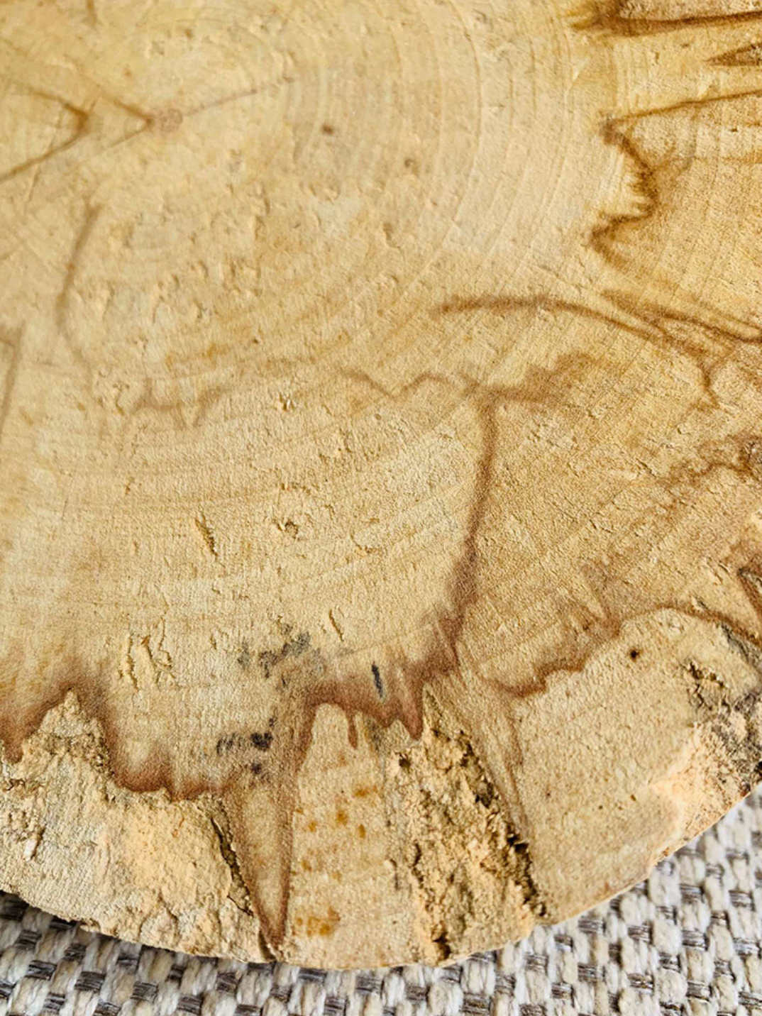 Palo Santo is a mystical tree that grows on the coast of South America and is related to Frankincense, Myrrh and Copal. It is enjoyed by many for its energetically cleansing and healing properties.