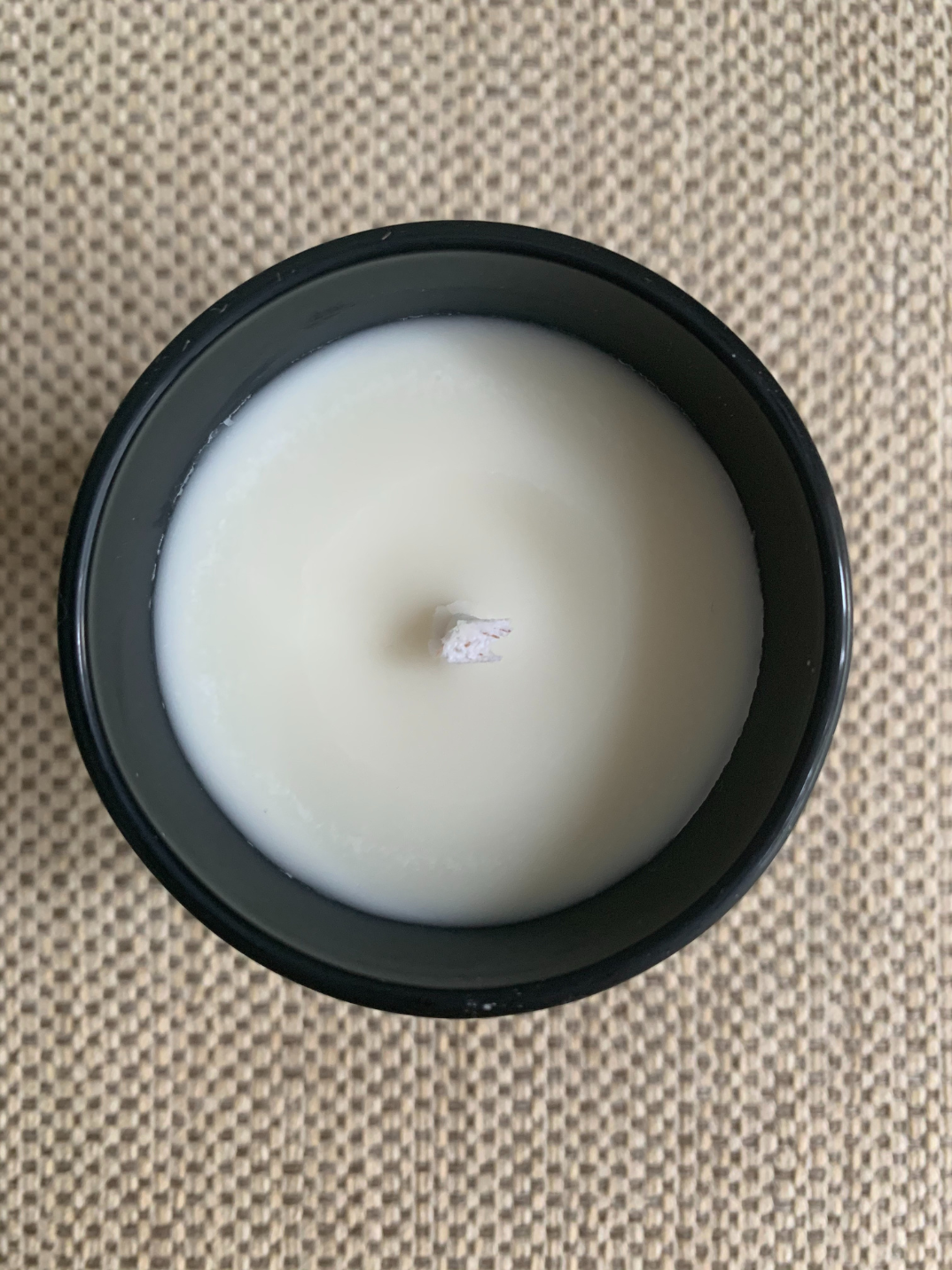 soy wax candle palo santo 100% essential oil hand poured in Hong Kong
