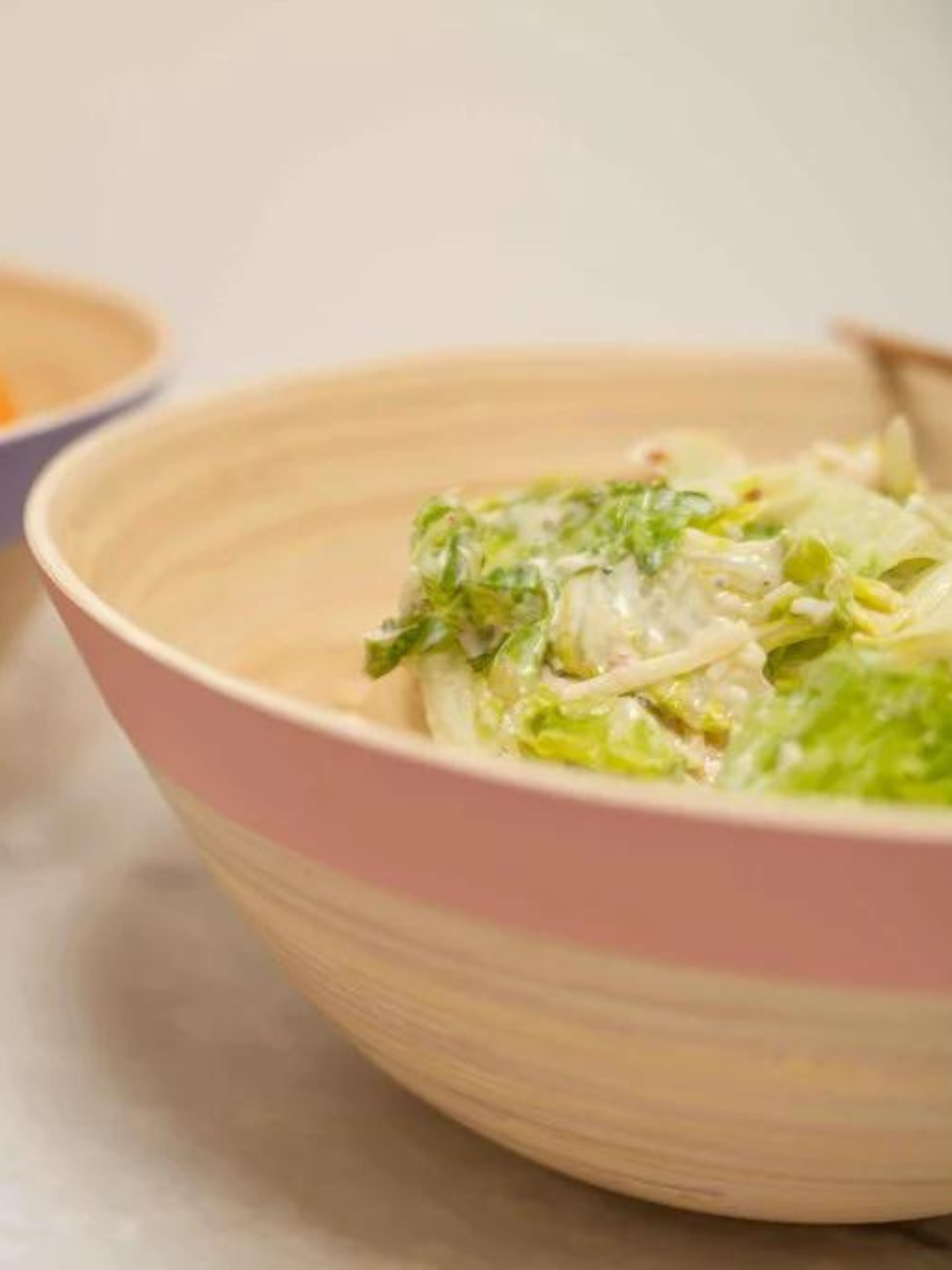 This lovely handmade organic bamboo bowl can be used for salads, snacks, pasta and fruits. 