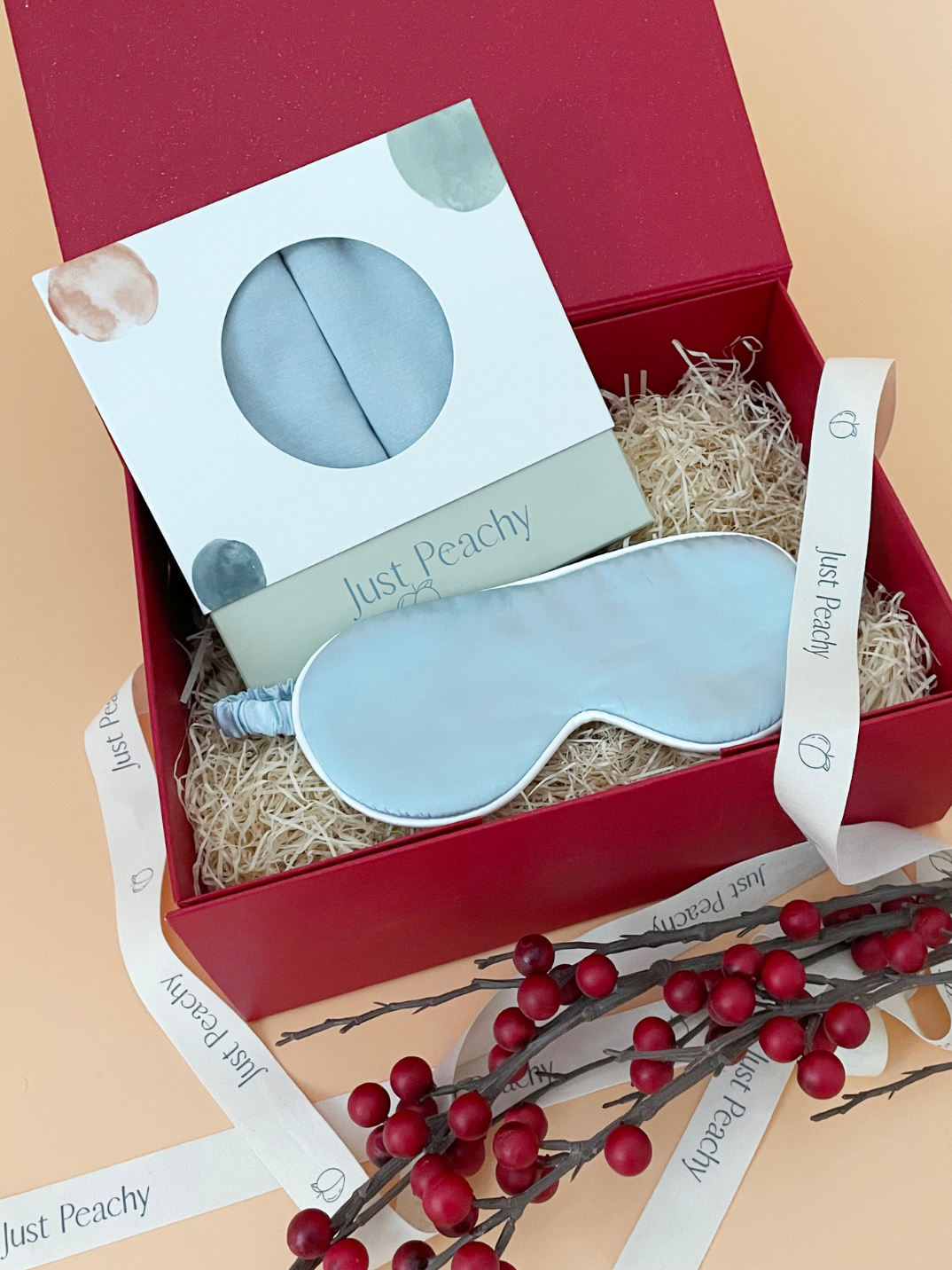 Spoil little ones with Just Peachy Limited Edition Feel Good Sweet Dreams Gift Set curated in collaboration with NakedLab. Available in a choice of Pink or Blue, each set includes Just Peachy TENCEL™ Micro Modal Top & Bottom and a luxurious sleep mask for a peaceful night’s rest. Shop now.