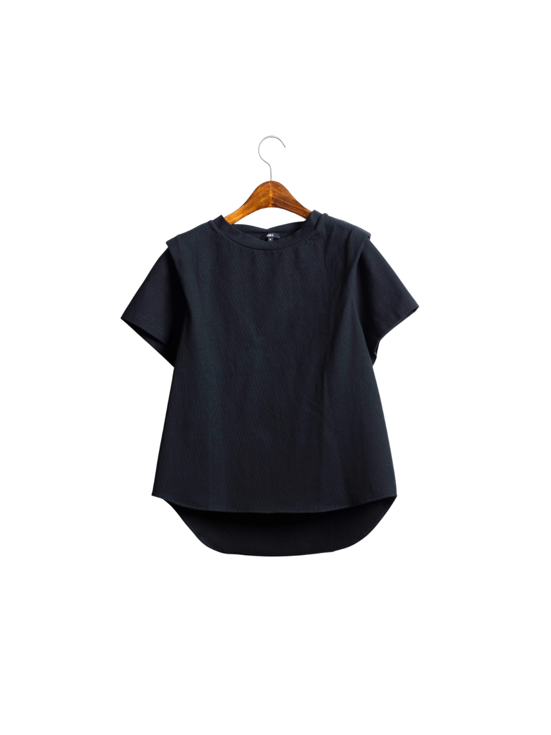 black tee plain t-shirt sustainable eco-friendly fashion