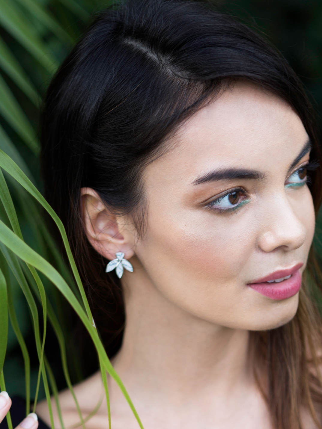 Sterling silver floral escape earrings inlaid with hand cut white magnesite. We just love the grey marble effect on this naturally white semi precious stone, each gemstone unique much like your own beauty.  ethical jewelry sustainable fashion