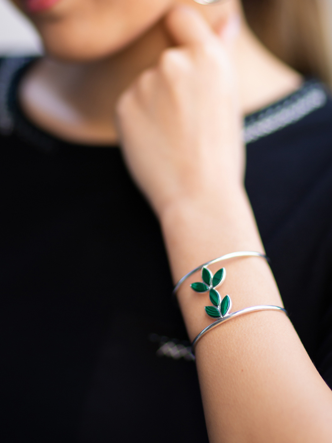 malachite cuff bracelet silver designed in India sustainable eco-friendly fashion