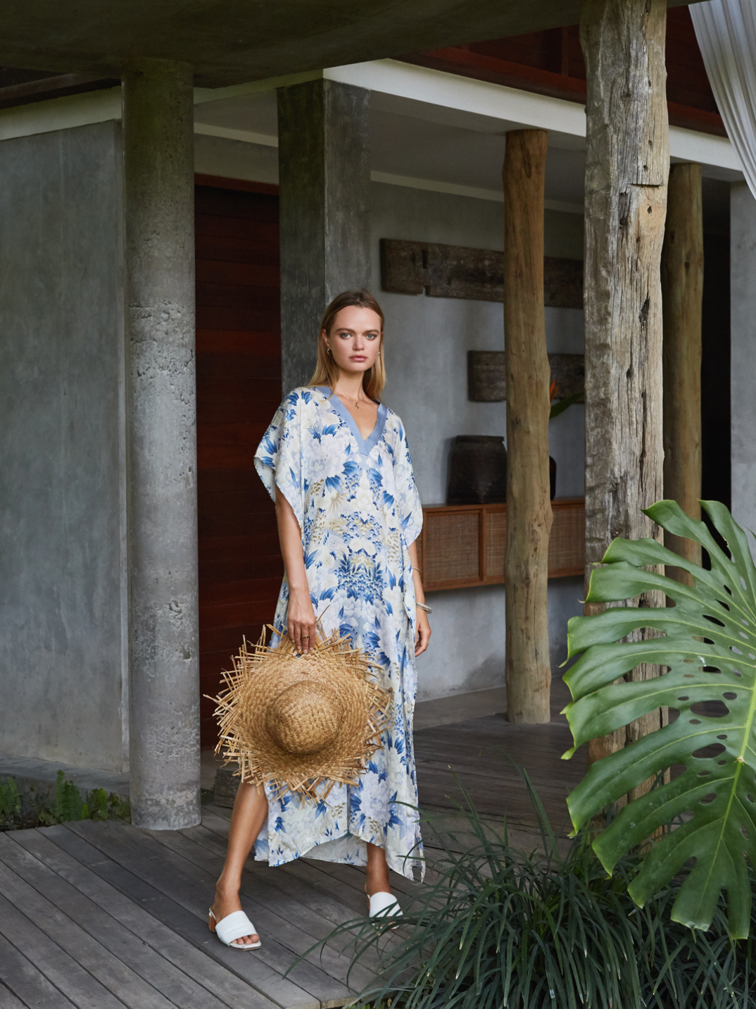 kaftan comfortable dress made in bali discounted fashion women's clothing on sale trendy breathable eco-friendly made in Bali