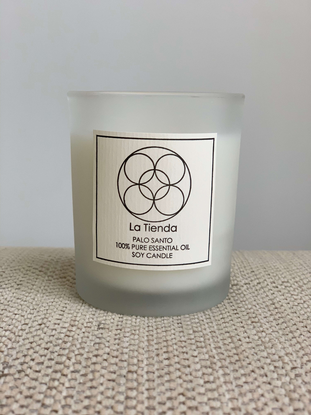 soy wax candle palo santo 100% essential oil hand poured in Hong Kong