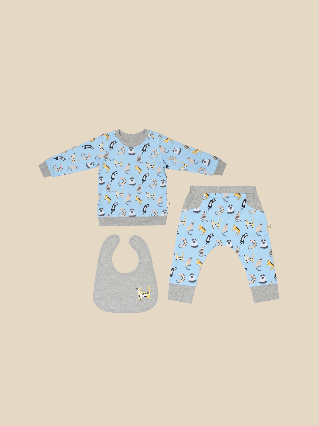This happy little reversible playtime jumper with matching pants and bib set will put a smile on your face and brighten the day for any baby. Whether you're a dog or cat person, there is one for everyone! 